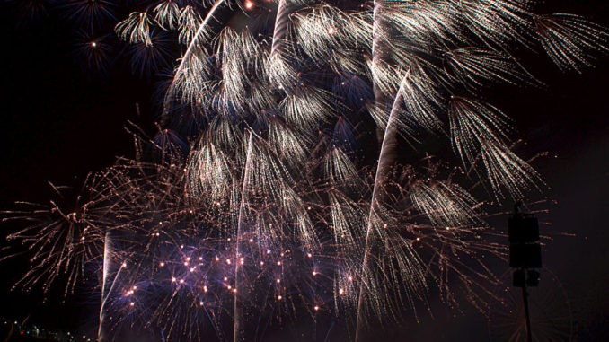L’International des Feux Loto-Québec 2015 L’International des Feux Loto-Québec 2015