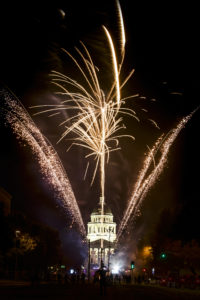 huge fireworks California, Sacramento's best fireworks, Northern California fireworks shows