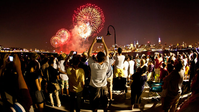 Spectators watching the Macy’s show in 2013 from Hoboken, via Anthony Quintano/Flickr