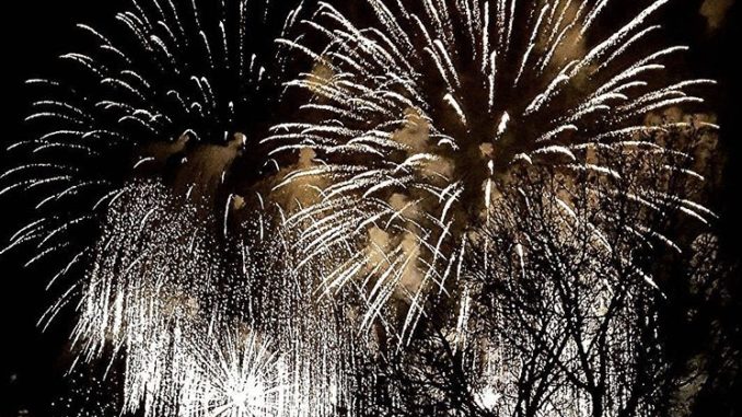 2016 Coeur d'Alene Resort Holiday Light Show 2016 Coeur d'Alene Resort Holiday Light Show