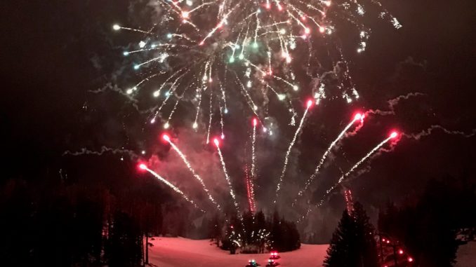 Mammoth.13 Fireworks over the slopes