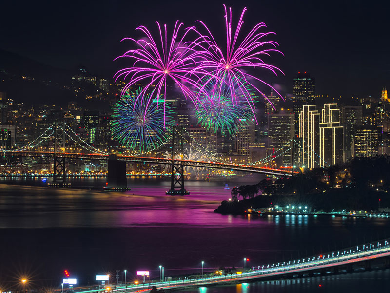 Fireworks over the bay - David Yu via Flickr