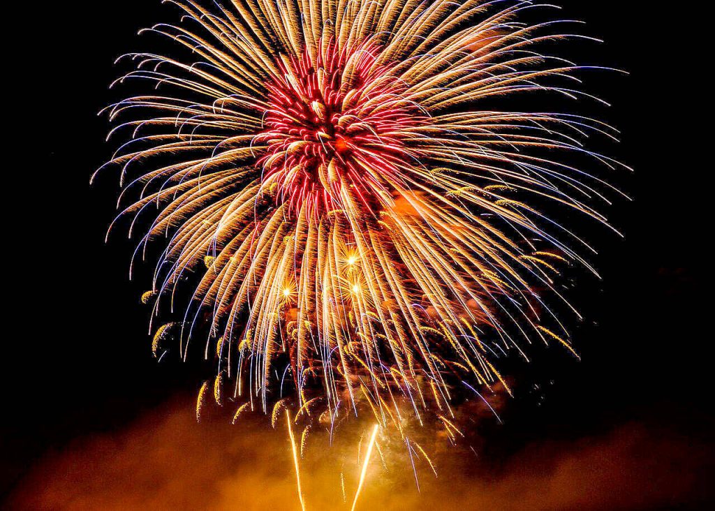 Kent Phelan Photo Fireworks, like the display seen here in a past local show, will return to Quartermaster Harbor on the Fourth of July. (Kent Phelan Photo)