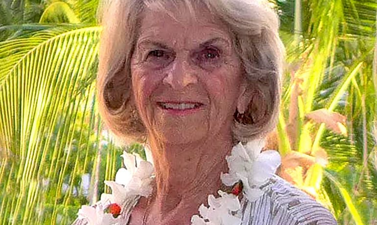 In Loving Memory of Shirley Lorraine Souza